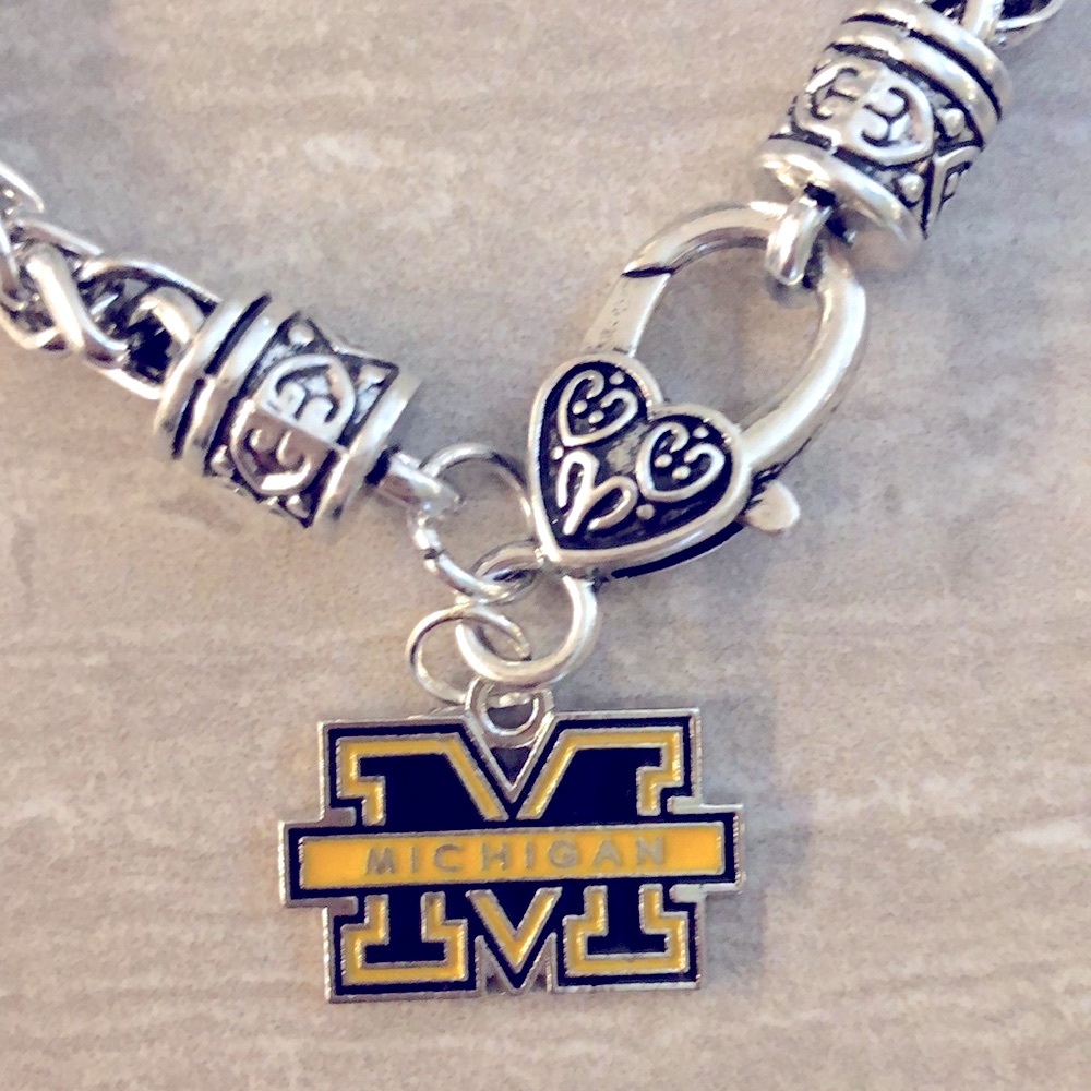 Silver Michigan Bracelet 🏈